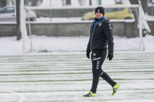 9.1.2017 Kielce. Pierwszy w 2017 roku trening piłkarzy Korony Kielce / Wojciech Habdas / Radio Kielce