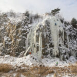 9.1.2017 Kielce. Ekstremalna wspinaczka zimowa na sztucznym lodospadzie na Kadzielni / Wojciech Habdas / Radio Kielce