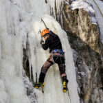 9.1.2017 Kielce. Ekstremalna wspinaczka zimowa na sztucznym lodospadzie na Kadzielni / Wojciech Habdas / Radio Kielce