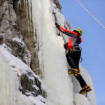 9.1.2017 Kielce. Ekstremalna wspinaczka zimowa na sztucznym lodospadzie na Kadzielni / Wojciech Habdas / Radio Kielce