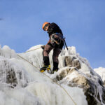 9.1.2017 Kielce. Ekstremalna wspinaczka zimowa na sztucznym lodospadzie na Kadzielni / Wojciech Habdas / Radio Kielce