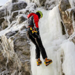 9.1.2017 Kielce. Ekstremalna wspinaczka zimowa na sztucznym lodospadzie na Kadzielni / Wojciech Habdas / Radio Kielce