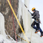 9.1.2017 Kielce. Ekstremalna wspinaczka zimowa na sztucznym lodospadzie na Kadzielni / Wojciech Habdas / Radio Kielce