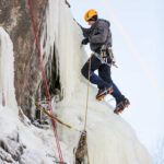 9.1.2017 Kielce. Ekstremalna wspinaczka zimowa na sztucznym lodospadzie na Kadzielni / Wojciech Habdas / Radio Kielce