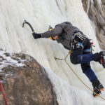 9.1.2017 Kielce. Ekstremalna wspinaczka zimowa na sztucznym lodospadzie na Kadzielni / Wojciech Habdas / Radio Kielce