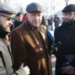 17.1.2017 Kielce. XX Dzień Judaizmu w Kościele katolickim w Polsce. Pomnik „Menora” Al. IX Wieków Kielc – wspomnienie Żydów zamordowanych podczas  pogromu kieleckiego – modlitwy. / Wojciech Habdas / Radio Kielce