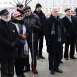 17.1.2017 Kielce. XX Dzień Judaizmu w Kościele katolickim w Polsce. Pomnik „Menora” Al. IX Wieków Kielc – wspomnienie Żydów zamordowanych podczas  pogromu kieleckiego – modlitwy. / Wojciech Habdas / Radio Kielce