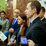 19.1.2017 Kielce. Otwarte spotkanie z posłami PO Joanną Muchą, Agnieszką Pomaską, Sławomirem Nitrasem, Pawłem Olszewskim, Cezarym Tomczykiem i Rafałem Trzaskowskim  w Wojewódzkim Domu Kultury w Kielcach / Wojciech Habdas / Radio Kielce