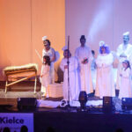 22.1.2017 Kielce. Kolędowanie w Targach Kielce. Spektakl pracowników Targów Kielce „Jeden Zero Dla Nieba” / Wojciech Habdas / Radio Kielce