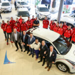 26.1.2017 Kielce. W siedzibie firmy Toyota Romanowski, trener i zawodnicy Effectora odebrali nowe Toyoty C-HR, którymi będą się poruszać przez następne trzy sezony. / Wojciech Habdas / Radio Kielce