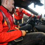 26.1.2017 Kielce. W siedzibie firmy Toyota Romanowski, trener i zawodnicy Effectora odebrali nowe Toyoty C-HR, którymi będą się poruszać przez następne trzy sezony. / Wojciech Habdas / Radio Kielce