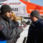 2017-02-15. Program Radia Kielce i TVP3 Kielce „Interwencja”. Mieszkańcy osiedla Uroczysko w Kielcach chcą remontu ulicy wiodącej do przedszkola i żłobka oraz budowy chodnika. / Grzegorz Jamka / Radio Kielce