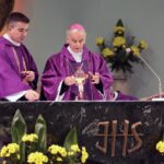 Uroczystości pogrzebowe Anny Sowy, pełnomocnik prezydenta Kielc ds. osób niepełnosprawnych / Robert Felczak / Radio Kielce