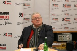 05.02.2017 Studio Polityczne Radia Kielce. Czesław Siekierski eurodeputowany PSL / Karol Żak / Radio Kielce