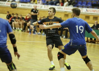 18.09.2016 Kielce. Derby rezerwy Vive Tauron Kielce - KSZO Odlewnia Ostrowiec. / Jarosław Kubalski / Radio Kielce