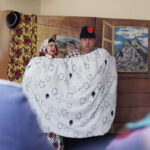 01.02.2017 Kielce. Środowiskowy Dom Samopomocy przy ulicy Urzędniczej odwiedzili artyści teatralni z Krakowa. / Jarosław Kubalski / Radio Kielce