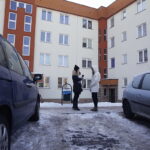 01.02.2017 Kielce. Blok przy ulicy Daszyńskiego w którym doszło do tragedii. W jednym z mieszkań znaleziono zwłoki dwojga dzieci i ranna kobietę. / Jarosław Kubalski / Radio Kielce