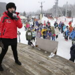 04.02.2017 Krajno. Zawody narciarskie o Puchar Radia Kielce. Zjazd VIP-ów i rozdanie nagród. / Jarosław Kubalski / Radio Kielce
