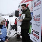 04.02.2017 Krajno. Zawody narciarskie o Puchar Radia Kielce. Zjazd VIP-ów i rozdanie nagród. / Jarosław Kubalski / Radio Kielce