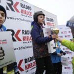 04.02.2017 Krajno. Zawody narciarskie o Puchar Radia Kielce. Zjazd VIP-ów i rozdanie nagród. / Jarosław Kubalski / Radio Kielce