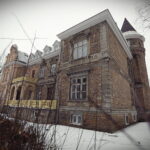 07.02.2017 Łopuszno. Pałac Dobieckich gdzie mieści się Zespół Szkół Ponadgimnazjalnych nr 5. / Jarosław Kubalski / Radio Kielce