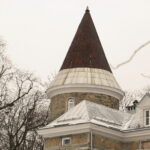 07.02.2017 Łopuszno. Pałac Dobieckich gdzie mieści się Zespół Szkół Ponadgimnazjalnych nr 5. / Jarosław Kubalski / Radio Kielce