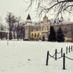 07.02.2017 Łopuszno. Pałac Dobieckich gdzie mieści się Zespół Szkół Ponadgimnazjalnych nr 5. / Jarosław Kubalski / Radio Kielce