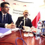 10.02.2017 Kielce. Konferencja prasowa z udziałem kuratora Kazimierza Mądzika w w sprawie nowej sieci szkół. / Jarosław Kubalski / Radio Kielce