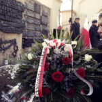 10.02.2017 Kielce. Rocznica masowych deportacji ludności polskiej w głąb ZSRR - uroczystość przed Pomnikiem Sybiraków i Pomnikiem Katyńskim. / Jarosław Kubalski / Radio Kielce