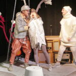 15.02.2017 Kielce. Teatr "Kubuś". Spektakl „Wojna, która zmieniła Rondo”. / Jarosław Kubalski / Radio Kielce