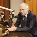 17.02.2017 Kielce. Minister Nauki i Szkolnictwa Wyższego Jarosław Gowin w studiu Radia Kielce. / Jarosław Kubalski / Radio Kielce