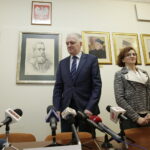 17.02.2017 Kielce. Minister Nauki i Szkolnictwa Wyższego Jarosław Gowin podpisał umowę z UJK na dofinansowanie budowy Centrum Komunikacji Medialnej. / Jarosław Kubalski / Radio Kielce