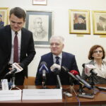 17.02.2017 Kielce. Minister Nauki i Szkolnictwa Wyższego Jarosław Gowin podpisał umowę z UJK na dofinansowanie budowy Centrum Komunikacji Medialnej. / Jarosław Kubalski / Radio Kielce