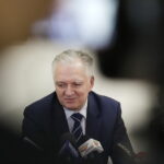 17.02.2017 Kielce. Minister Nauki i Szkolnictwa Wyższego Jarosław Gowin podpisał umowę z UJK na dofinansowanie budowy Centrum Komunikacji Medialnej. / Jarosław Kubalski / Radio Kielce