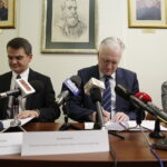 17.02.2017 Kielce. Minister Nauki i Szkolnictwa Wyższego Jarosław Gowin podpisał umowę z UJK na dofinansowanie budowy Centrum Komunikacji Medialnej. / Jarosław Kubalski / Radio Kielce