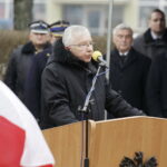 17.02.2017 Kielce. Przekazanie nowego sprzętu dla Straży pożarnej. Poseł Krzysztof Lipiec. / Jarosław Kubalski / Radio Kielce