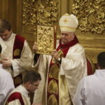 19.02.2017 Kielce. Katedra. 30. rocznicę otrzymania święceń biskupich obchodzi biskup Piotr Skucha. / Jarosław Kubalski / Radio Kielce