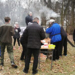 Bieg Pamięci Żołnierzy Wyklętych „Tropem Wilczym” w Chrobrzu w powiecie pińczowskim / Kamil Włosowicz / Radio Kielce