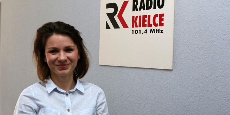 Magdalena Gogół – Chmiel z Zespołu ds. Szkoleń i Rozwoju Zawodowego w Miejskim Urzędzie Pracy w Kielcach / Karol Żak / Radio Kielce