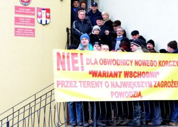 Protest okupacyjny Urząd Gminy Nowy Korczyn / Komitet Protestacyjny obwodnicy Nowego Korczyna / Radio Kielce