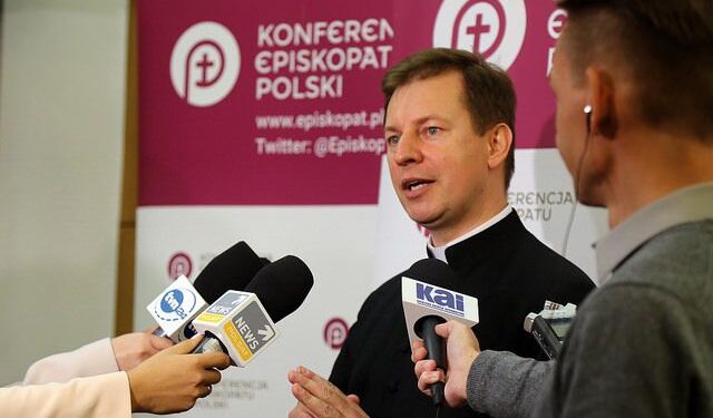 ksiądz Paweł Rytel-Andrianik, rzecznik Episkopatu Polski / Eliza Bartkiewicz / episkopat.pl