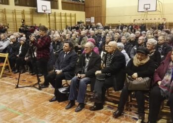 Spotkanie mieszkańców z zarządem spółdzielni Hutnik (18 stycznia 2017 r) / Kalina Łabuz / Radio Kielce