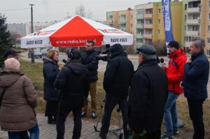 Program Radia Kielce i TVP3 Kielce „Interwencja”: mieszkańcy kieleckiego osiedla Na Stoku domagają się przebudowy ulicy Orląt Lwowskich i jej skrzyżowania z ulicą Piłsudskiego / Grzegorz Jamka / Radio Kielce