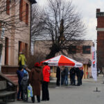 Jędrzejów - program „Interwencja”. Z powodu konfliktu przewoźników między Kielcami i Jędrzejowem kursuje mniej busów. Pasażerowie mają problem z dotarciem do pracy i szkoły. / Grzegorz Jamka / Radio Kielce