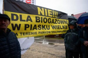 Interwencja. Mieszkańcy Piasku Wielkiego w gminie Nowy Korczyn protestują przeciwko budowie biogazowni / Krzysztof Bujnowicz / Radio Kielce