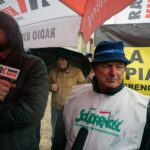 Interwencja. Mieszkańcy Piasku Wielkiego w gminie Nowy Korczyn protestują przeciwko budowie biogazowni / Krzysztof Bujnowicz / Radio Kielce