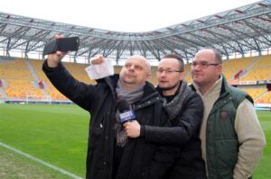 11.03.2017 Ekipa Radia Kielce i TVP3 Kielce na stadionie Jagiellonii Białystok / Krzysztof Bujnowicz / Radio Kielce
