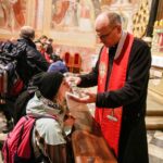 III Nocna Droga Krzyżowa z Kielc na Święty Krzyż / Jarosław Kubalski / Radio Kielce