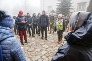 III Nocna Droga Krzyżowa z Kielc na Święty Krzyż / Jarosław Kubalski / Radio Kielce