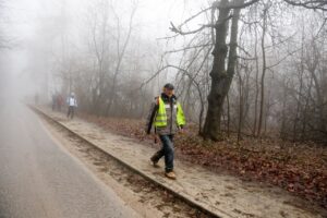 III Nocna Droga Krzyżowa z Kielc na Święty Krzyż / Jarosław Kubalski / Radio Kielce